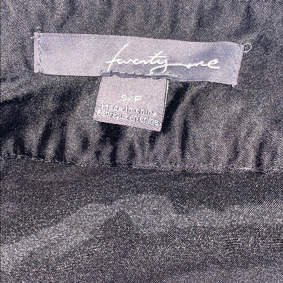 ✨Black sequence mini skirt✨ - Picture 4 of 4